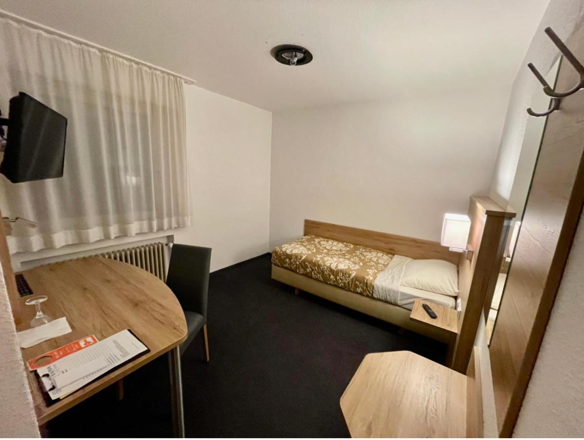 Lilton Stuttgart-zuffenhausen 3* Stuttgart